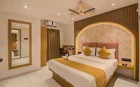 Hotel Malad Inn Opposite Malad Railway Station